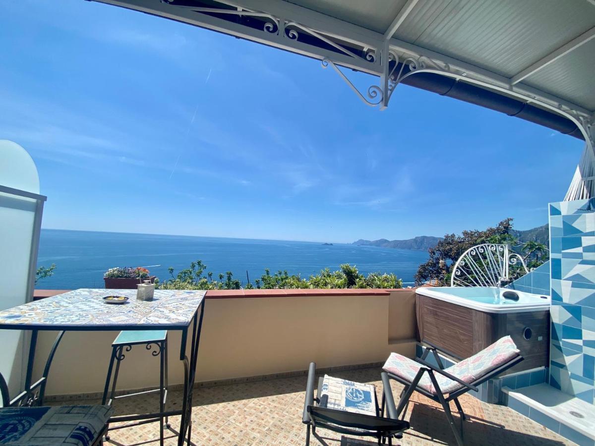 Il Profumo Dei Fiori Appartement Praiano Buitenkant foto