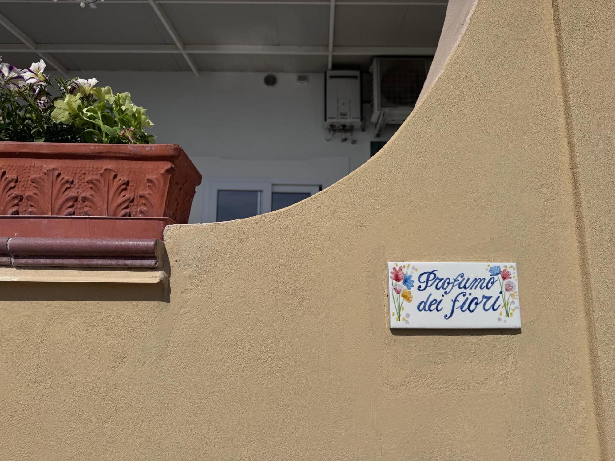 Il Profumo Dei Fiori Appartement Praiano Buitenkant foto